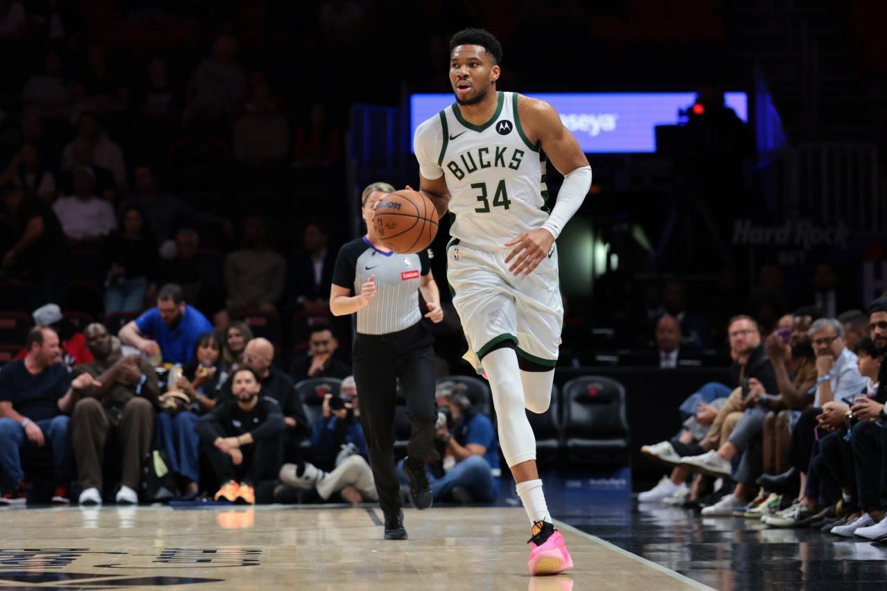 开云体育官网-里程碑！160次30+10+5！字母哥超“大O”独占历史第一 统治力拉满